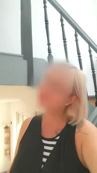 Aroa, 37 años