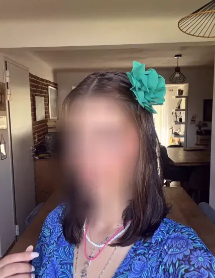 Lara, 23 años